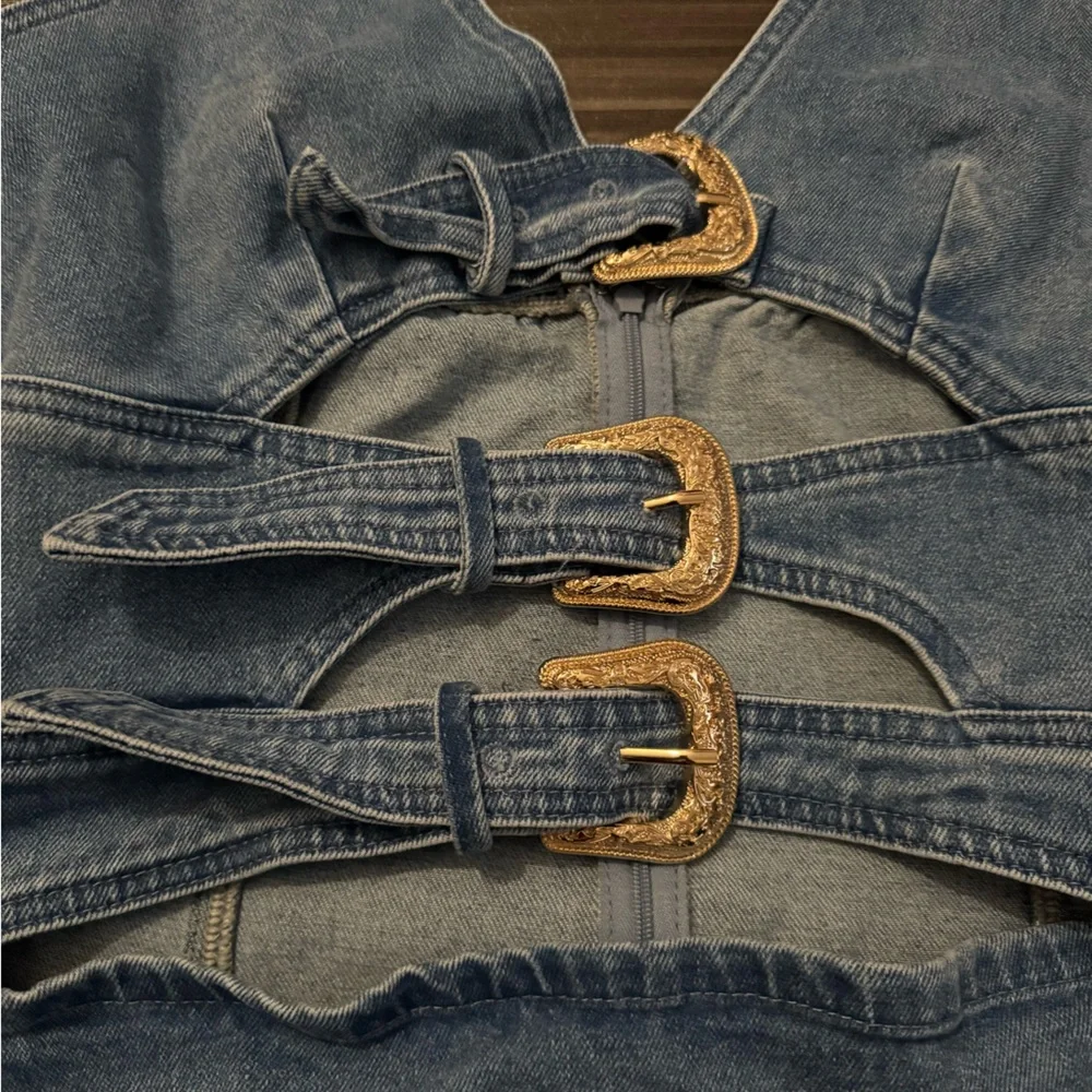 Commense Halter Neck Buckle Detail Denim Dress - Picture 5 of 9